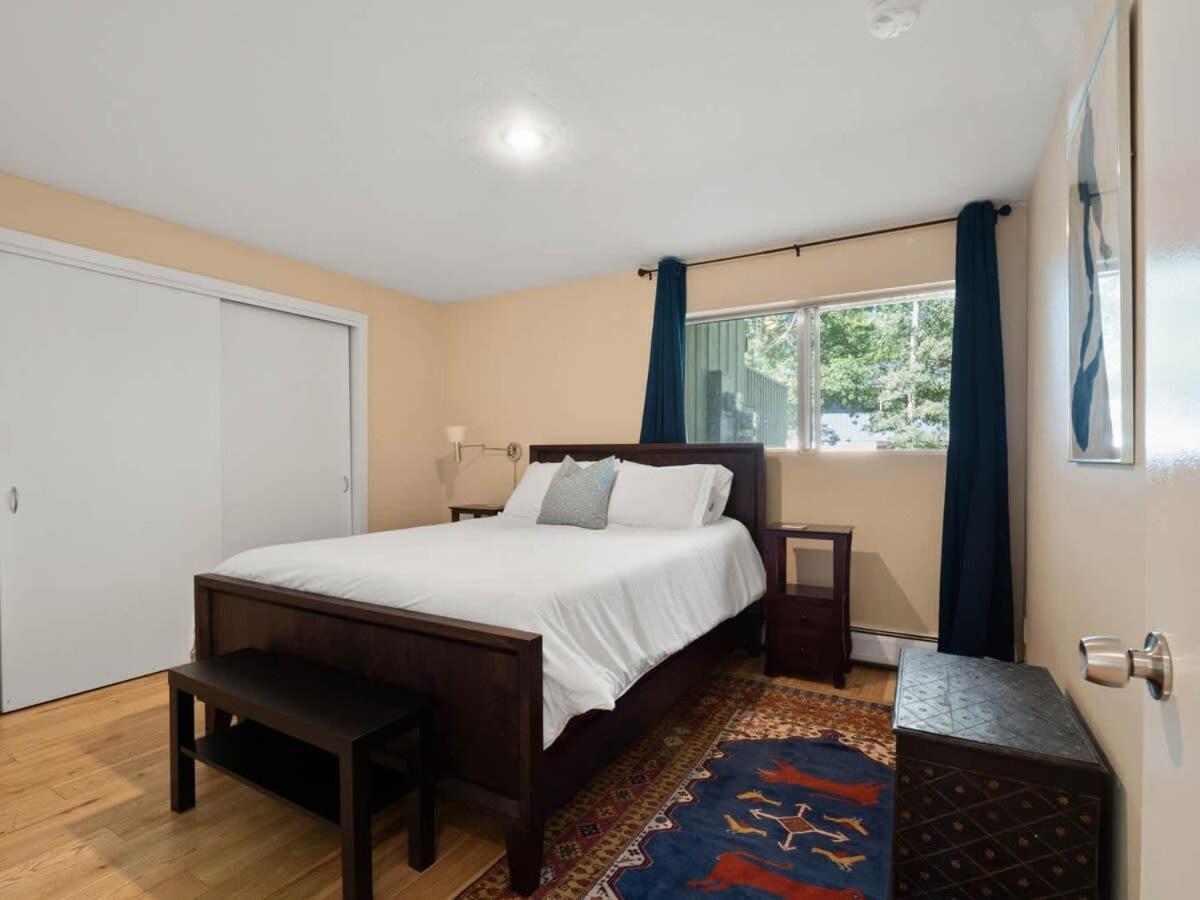 Relaxing 2 Bedroom Steps From Vail Resort エクステリア 写真
