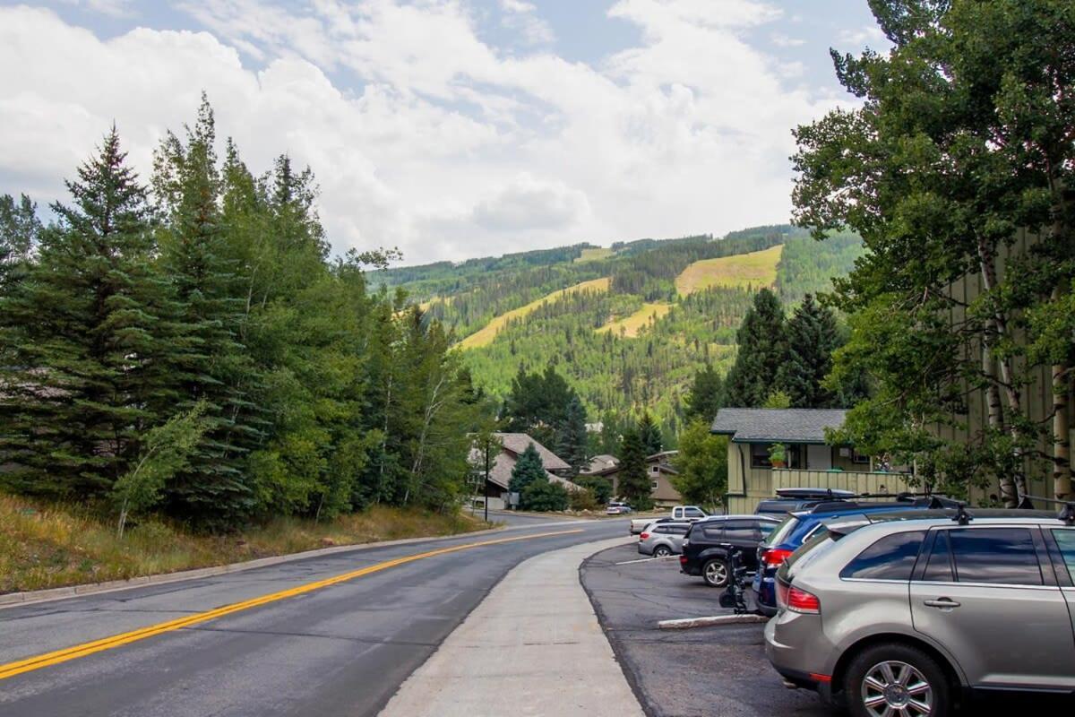 Relaxing 2 Bedroom Steps From Vail Resort エクステリア 写真