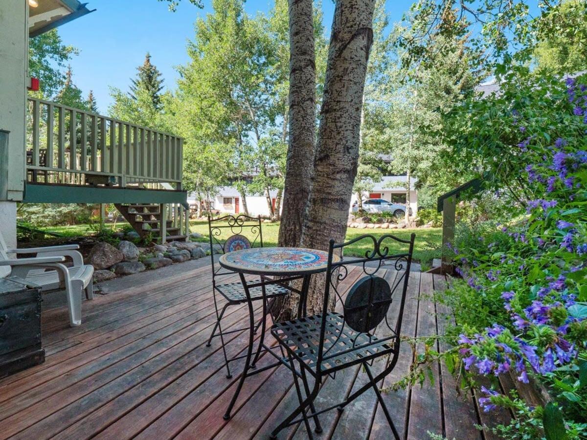 Relaxing 2 Bedroom Steps From Vail Resort エクステリア 写真